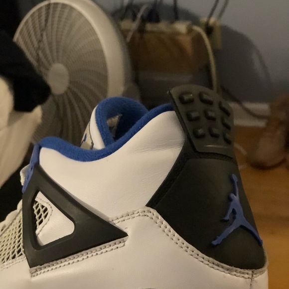 (Sold) - Picture 3 of 4